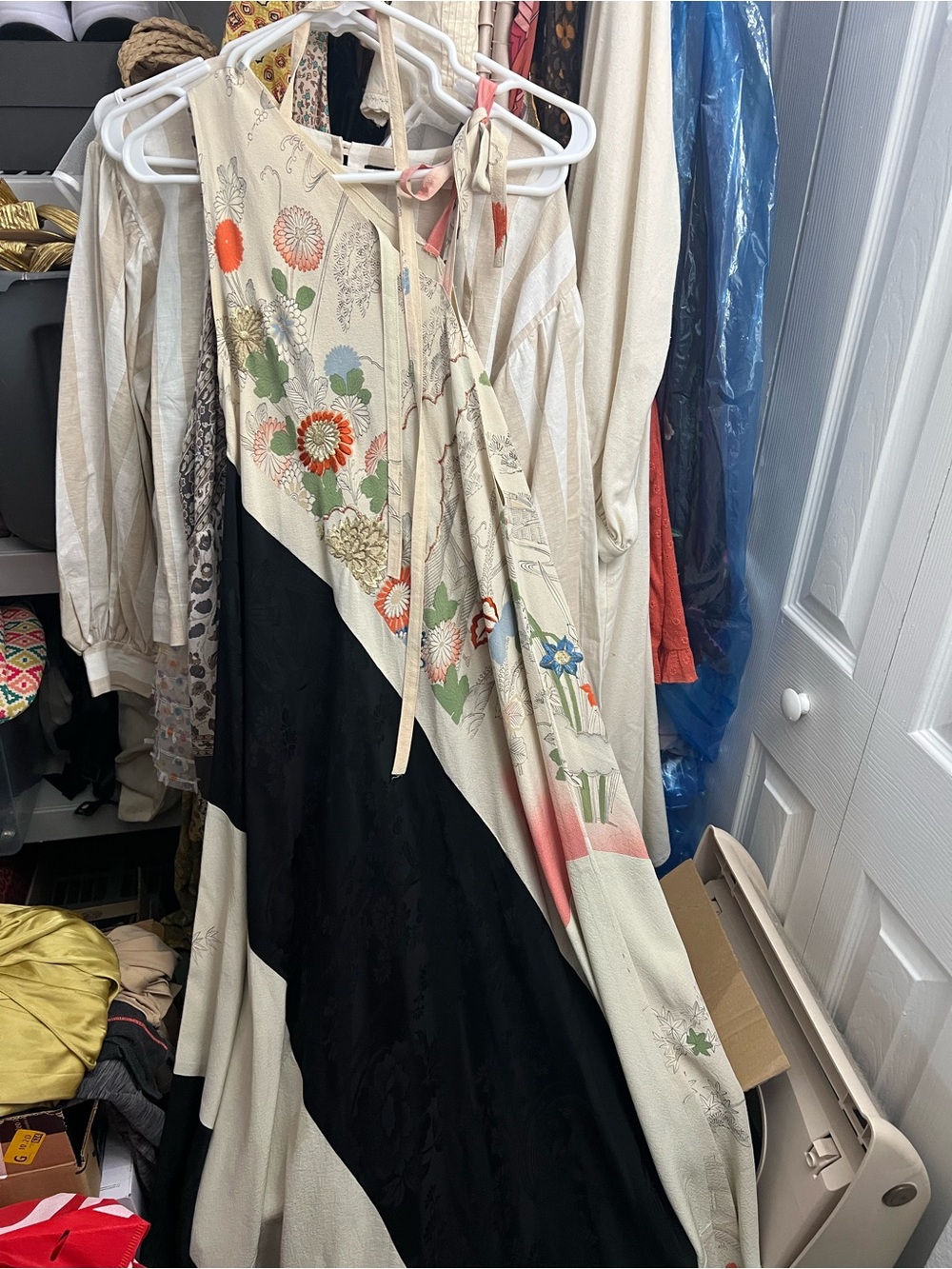 Amazing 1970s True Vintage Sleeveless Floral Panel Maxi Dress in Cream and Black